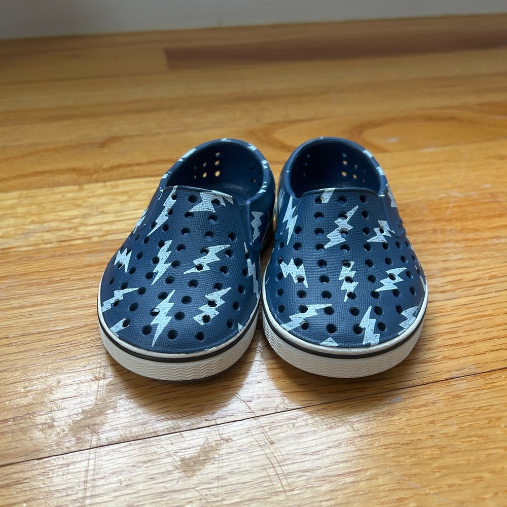 C4 Native Miles shoes